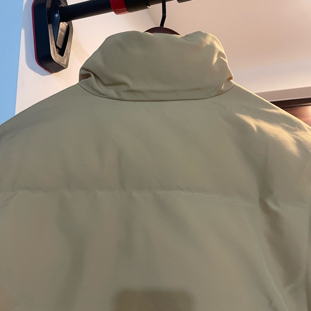 Canada Goose Tan Cropped Puffer Jacket - Picture 16 of 16